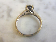 Load image into Gallery viewer, Womens Vintage Estate 10K White Gold Black Diamond Ring, 1.9g E2225