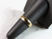 Load image into Gallery viewer, Vintage Estate 18k Yellow Gold Wedding Band Ring 4.1g E2286