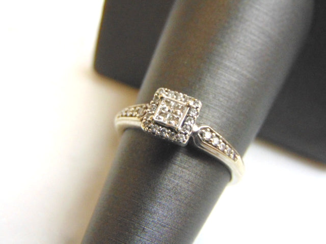 Women's Vintage Estate 10K White Gold Diamond Ring, 2.4g E2345