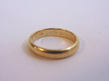 Load image into Gallery viewer, Mens Vintage Estate 14K Gold Wedding Band Ring 5.5g E2412
