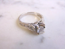 Load image into Gallery viewer, Women&#39;s Vintage Estate 14K White Gold 1.21cts Diamond Ring, 3.3g E2447