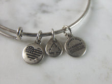 Load image into Gallery viewer, Womens Vintage Estate  Alex &amp; Ani Charm Bracelet  E2448