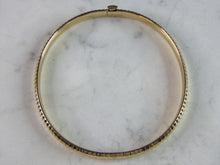 Load image into Gallery viewer, Womens Vintage Estate 14K Yellow Gold Bangle Bracelet 6g E2450