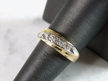 Load image into Gallery viewer, Womens Vintage Estate 14K Yellow Gold CZ Ring 4g E2466
