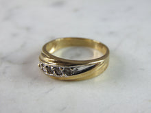 Load image into Gallery viewer, Womens Vintage Estate 14K Yellow Gold CZ Ring 4g E2466