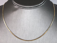 Load image into Gallery viewer, Womens Vintage Estate 14K Yellow Gold Necklace 6.6g E2472