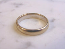 Load image into Gallery viewer, WOMENS VINTAGE ESTATE 14K WHITE GOLD WEDDING BAND RING 5.3g  E2473