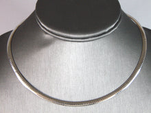 Load image into Gallery viewer, Womens Vintage Estate 14K White &amp; Yellow Gold Reversible Necklace 13.6g E2511