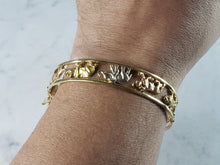 Load image into Gallery viewer, Womens Vintage Estate 18K Mixed Gold Noahs Ark Bangle Bracelet 29.6g E2530