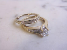 Load image into Gallery viewer, Women&#39;s Vintage Estate 14K White Gold Diamond Ring, 4.7g E2534