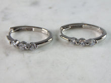 Load image into Gallery viewer, Womens Vintage Estate Sterling Silver CZ Earrings 4g E2564