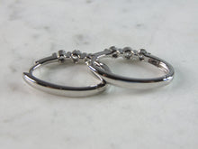 Load image into Gallery viewer, Womens Vintage Estate Sterling Silver CZ Earrings 4g E2564