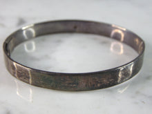 Load image into Gallery viewer, Womens Vintage Estate Sterling Silver Cuff Bracelet 21.2g E2580