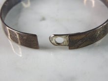 Load image into Gallery viewer, Womens Vintage Estate Sterling Silver Cuff Bracelet 21.2g E2580