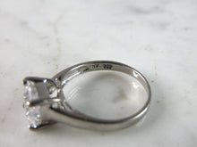 Load image into Gallery viewer, Womens Vintage Estate Sterling Silver CZ Ring  2.8g E2581