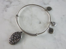 Load image into Gallery viewer, Womens Vintage Estate Alex &amp; Ani Sister Charm Bracelet  E2654