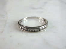 Load image into Gallery viewer, Womens Vintage Estate Sterling Silver CZ Ring 1.8g E2675