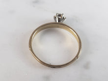 Load image into Gallery viewer, Womens Vintage Estate 10K Yellow &amp; White Gold Diamond Ring 1.4g E2736