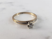 Load image into Gallery viewer, Womens Vintage Estate 10K Yellow &amp; White Gold Diamond Ring 1.4g E2736