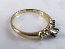 Load image into Gallery viewer, Womens Vintage Estate 14k Gold Diamond Ring 2.4g E2819