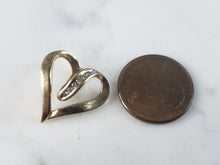 Load image into Gallery viewer, Womens Vintage Estate 10K Gold Heart Diamond Pendant 2.2g E2849