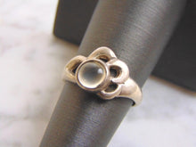Load image into Gallery viewer, Womens Vintage Estate Sterling Silver Modernist Ring 3.7g E2853
