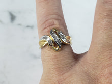 Load image into Gallery viewer, Womens Vintage Estate 14K Yellow Gold Diamond Cluster Ring 5.3g E2854