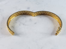 Load image into Gallery viewer, Womens Vintage Estate 22K Yellow Gold Bangle Bracelet 23.1g E2900