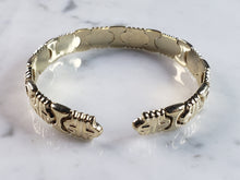 Load image into Gallery viewer, Womens Vintage Estate 14K Yellow Gold Cuff Bracelet 16.4g E2903