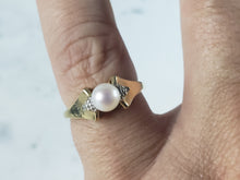 Load image into Gallery viewer, Womens Vintage Estate 10k Gold Pearl Diamond Ring 2.6g E2928