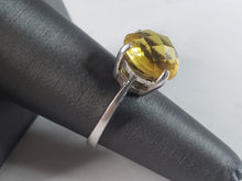 Load image into Gallery viewer, Womens Sterling Silver Ring w/ Canary Colored Stone 4.5 g E2963