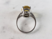 Load image into Gallery viewer, Womens Sterling Silver Ring w/ Canary Colored Stone 4.5 g E2963