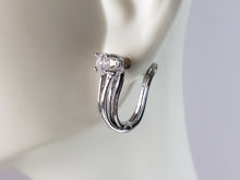 Load image into Gallery viewer, Womens Vintage Estate Sterling Silver CZ Earrings 4.3g E2980