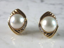 Load image into Gallery viewer, Womens Vintage Estate 14K Yellow Gold Diamond Pearl Earrings 10.4g E2983