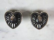 Load image into Gallery viewer, Womens Vintage Estate Sterling Silver Pearl Heart Earrings 7.2g E3079