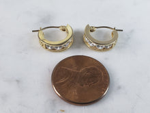 Load image into Gallery viewer, Womens Vintage Estate 14K Yellow Gold CZ Hoop Earrings, 2.2g E3187
