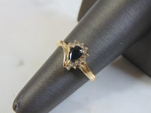 Load image into Gallery viewer, Womens Vintage Estate 14K Yellow Gold Sapphire &amp; Diamond Ring  3.1g #E3227
