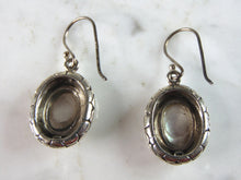 Load image into Gallery viewer, Womens Vintage Estate Sterling Silver M.O.P. Dangle Earrings 9.2g E3252