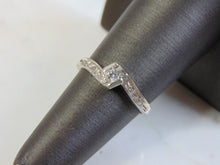 Load image into Gallery viewer, Womens Vintage Estate 10K White Gold Diamond Ring 1.8g E3258