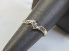 Load image into Gallery viewer, Womens Vintage Estate 10K White Gold Diamond Ring 1.6g E3259