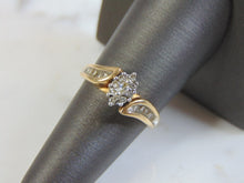 Load image into Gallery viewer, Womens Vintage Estate 10K Yellow Gold Diamond Ring 4.0g E3272