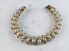 Load image into Gallery viewer, Womens Vintage Estate 14k Gold Pearl Bracelet 22.9g E3278