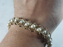 Load image into Gallery viewer, Womens Vintage Estate 14k Gold Pearl Bracelet 22.9g E3278