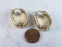 Load image into Gallery viewer, Womens Vintage Estate 14K Multi Tone Gold Earrings 4.3g E3286