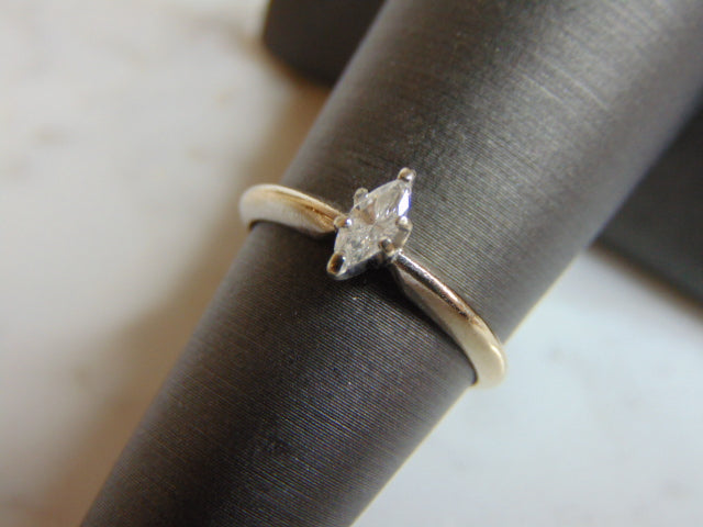 Vintage Estate Women's 14K White Gold, Marquis Diamond Ring, 2.1g E3300