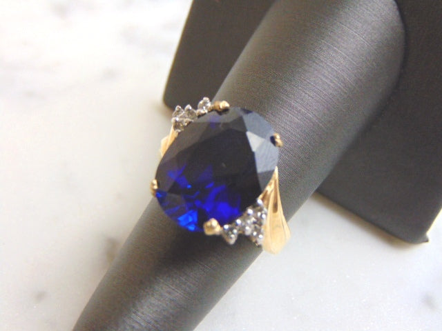 Women's Vintage Estate 14K Gold Sapphire & Diamond Ring 7.1g E3308