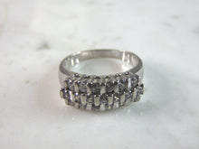 Load image into Gallery viewer, Womens Vintage Estate Sterling Silver CZ Ring 3.6g  E3309