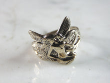 Load image into Gallery viewer, Womens Vintage Estate Sterling Silver Fairy Ring 3g E3427