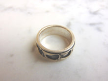 Load image into Gallery viewer, Vintage Estate Sterling Silver Bare Foot Spinner Meditation Ring 7.5g E3519