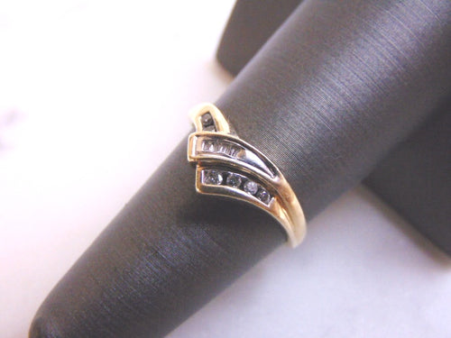 Women's Vintage Estate 10K Yellow Gold Diamond Ring 2.5g E3555
